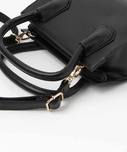 PLAIN CLOTHING（プレーンクロージング）の「モダン2wayショルダーバッグ（ショルダーバッグ・レディース・ライトグレー/ブラック/ベージュ/ネイビー/グレー/レッド/キャメル・FREE）」の10枚目の写真