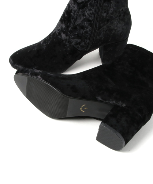 ENVYM（アンビー）の「Ｖｅｌｏｒ Ｓｈｏｒｔ Ｂｏｏｔｓ（ブーツ・レディース・ブラック・22.5/23.5/24.5）」の5枚目の写真