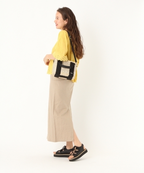 niko and...(ニコアンド)の「キジスカラップハートネックブラウス【niko and ...】(シャツ/ブラウス・レディース・イエロー/ネイビー/ホワイト/ブラック・LARGE/MEDIUM)」の5枚目の写真