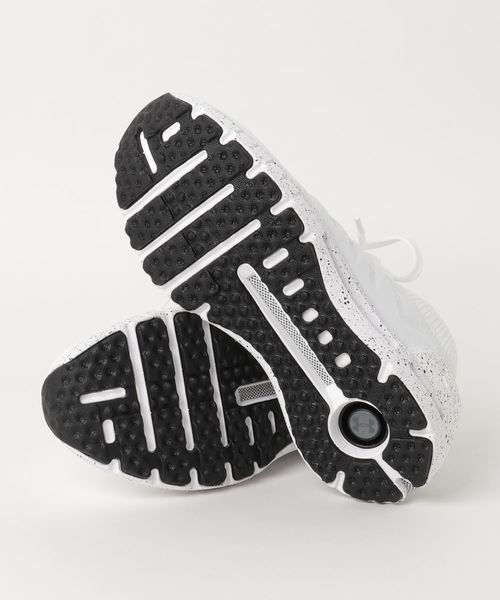 UNDER ARMOUR（アンダーアーマー）の「メンズランニングシューズ / ホバーファントム コネクト（スニーカー・メンズ・ホワイト×ブラック/ロイヤルブルー・28.5/25.5/26.5/27.5/29.0/27.0/28.0/26.0/30）」の3枚目の写真