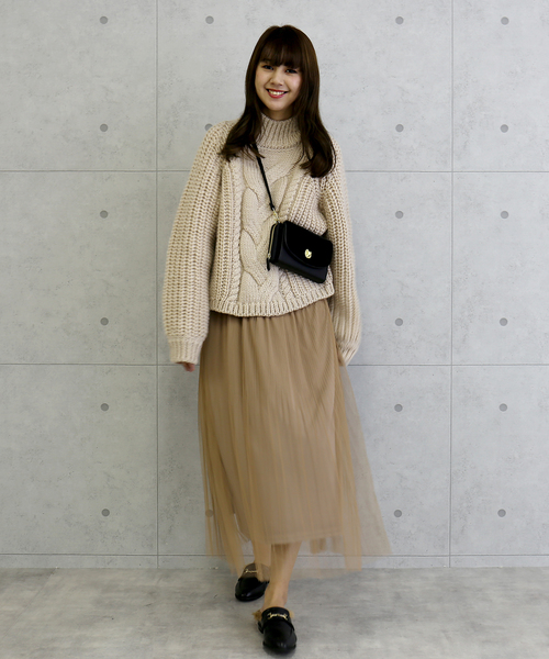 n'ee-ne（ネーネ）の「フロント編みこみロービングモックネックニット（ニット/セーター・レディース・ベージュ/ブラック/グリーン/アイボリー/モカ・FREE）」の10枚目の写真