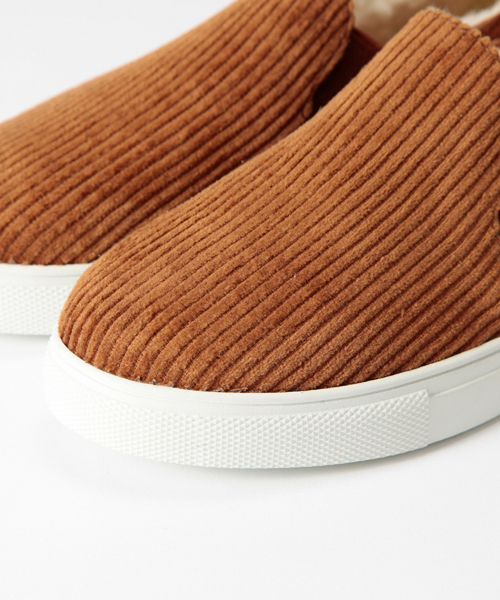 Ray BEAMS(レイビームス)の「【sweet 11月号 掲載】Ray BEAMS / コーデュロイ スリッポン(スニーカー・レディース・アイボリー/ブラウン/ネイビー・22/24/25/23)」の13枚目の写真