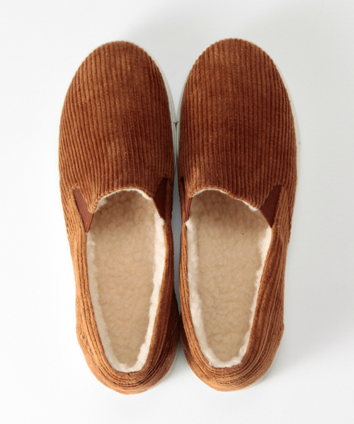 Ray BEAMS(レイビームス)の「【sweet 11月号 掲載】Ray BEAMS / コーデュロイ スリッポン(スニーカー・レディース・アイボリー/ブラウン/ネイビー・22/24/25/23)」の4枚目の写真
