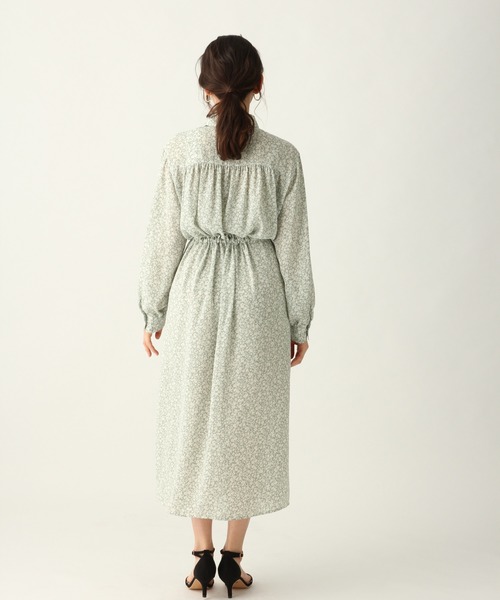 A part by（アパートバイ）の「P2トーンフラワーワンピース 910426（シャツワンピース・レディース・ベージュ系その他/グリーン系その他/ブルー系その他・FREE）」の4枚目の写真