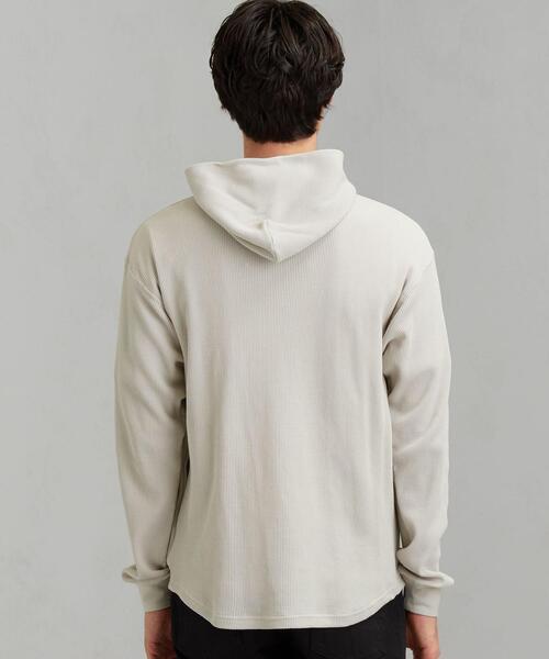 green label relaxing(グリーンレーベルリラクシング)の「SC BRING ワッフル フーディー LS / パーカー(パーカー・メンズ・モカ/ライトグレー/ブラック・LARGE/SMALL/MEDIUM)」の7枚目の写真