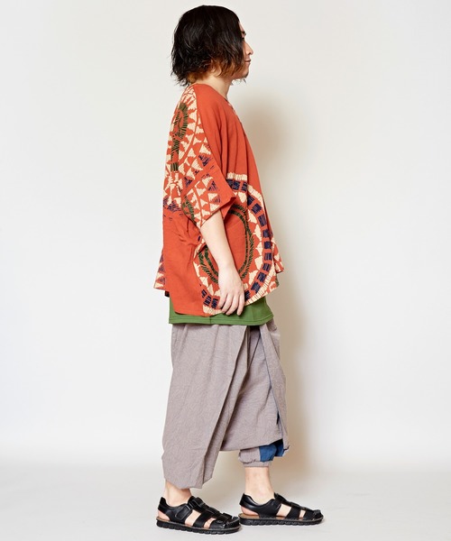 チャイハネ(チャイハネ)の「【チャイハネ】yul ノマデスMEN'Sビッグシルエットトップス インナータンクトップ付き(アンサンブル・メンズ・ホワイト/ブラック/パープル/オレンジ・FREE)」の12枚目の写真