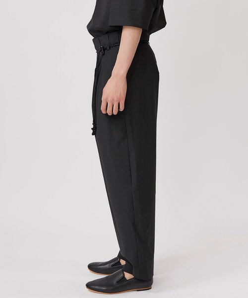 ETHOSENS（エトセンス）の「【ETHOSENS】EX.Wide PT（スラックス・メンズ・ブラック/グリーン/ワインレッド・1/2）」の11枚目の写真