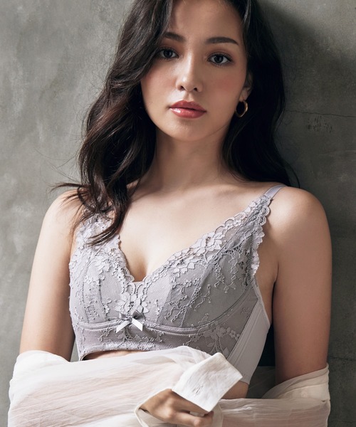 tu-hacci（ツーハッチ）の「夜朝オールインワン「24H使えるナイトブラ」ロジエレースブラジャー【ブラジャー単品】（ナイトブラ・レディース・ブラック/ワイン/ピンク/ラベンダー/ライトグレー/ネイビー/グレイッシュブルー/スモークピンク/グレイッシュベージュ/ライトブルー/ライトカーキ・C70/XXX-LARGE/LG/MG/M/SG/XXL/L/XL/S/85L/70M/70L/65L/75M/80L/65M/75L/90L）」の2枚目の写真