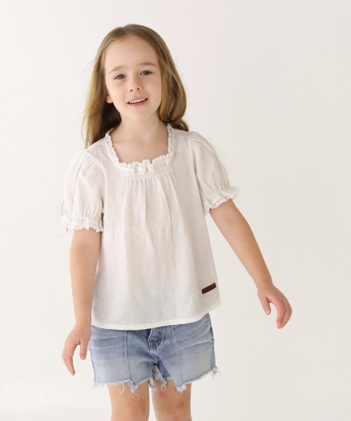 Rora(ローラ)の「アンバー トップス(2color)(Tシャツ/カットソー・キッズ・ホワイト/ベージュ・100/110/120/130/140)」の1枚目の写真