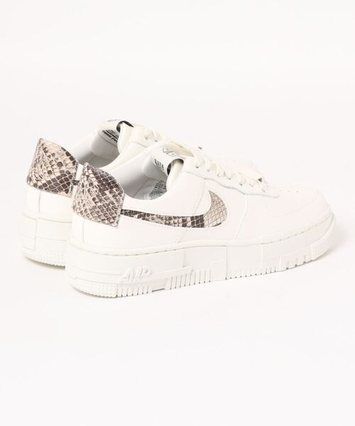 ROSE BUD(ローズバッド)の「(NIKE)ナイキ AF1 ピクセル SE(スニーカー・レディース・ホワイト・24.5/23.5/24.0)」の2枚目の写真