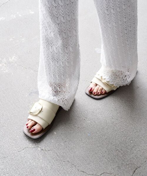 SHIPS(シップス)の「バックルデザインフラットサンダル◆(サンダル・レディース・ブラック/ナチュラル・38/36/37)」の10枚目の写真