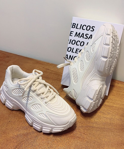 JUNOAH（ジュノア）の「厚底ダッドスニーカー（スニーカー・レディース・ホワイト/ブラック・38/36/37/39）」の2枚目の写真