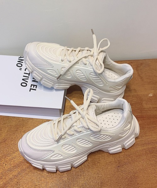 JUNOAH（ジュノア）の「厚底ダッドスニーカー（スニーカー・レディース・ホワイト/ブラック・38/36/37/39）」の5枚目の写真