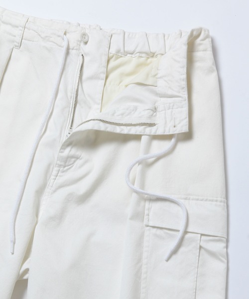 ADAM ET ROPE'(アダムエロペ)の「4Dコットンワイドカーゴパンツ(カーゴパンツ・メンズ・ホワイト/グレー系その他・M/L)」の9枚目の写真
