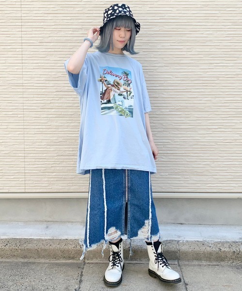 Candy Stripper（キャンディストリッパー）の「DELIVERY BOY BIG Tシャツ（Tシャツ/カットソー・レディース・オフホワイト/ライトブルー/ブラック/イエロー・2）」の4枚目の写真