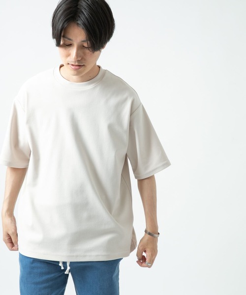 ITEMS URBANRESEARCH（アイテムズ アーバンリサーチ）の「トリコット クルーネック半袖プルオーバー（Tシャツ/カットソー・メンズ・グレー/オフホワイト/ピンク/ブラック・LARGE/MEDIUM）」の2枚目の写真