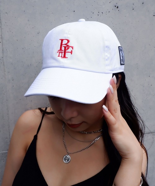 BACK TO THE FIELD（バック トゥー ザ フィールド）の「BTTF刺繍アイコンロゴキャップ（キャップ・レディース・グリーン/ネイビー/ベージュ/ホワイト/ブルー/ブラック・FREE）」の2枚目の写真