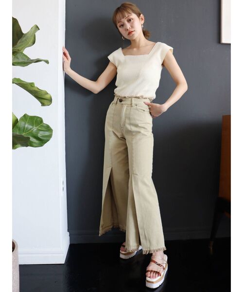 MURUA（ムルーア）の「バックオープンアシメニットタンク（ニット/セーター・レディース・ホワイト/ブラック/グリーン/ベージュ・FREE）」の18枚目の写真