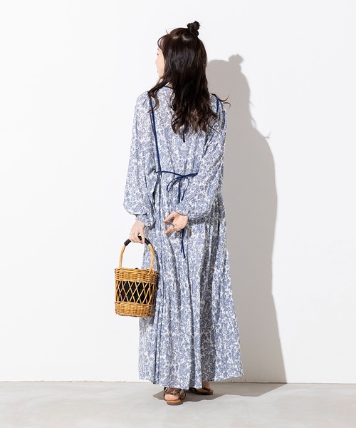 hunch（ハンチ）の「レーヨン麻 ペイズリー柄 ギャザーワンピース（ワンピース・レディース・チャコール/ベージュ/オフホワイト・FREE）」の9枚目の写真