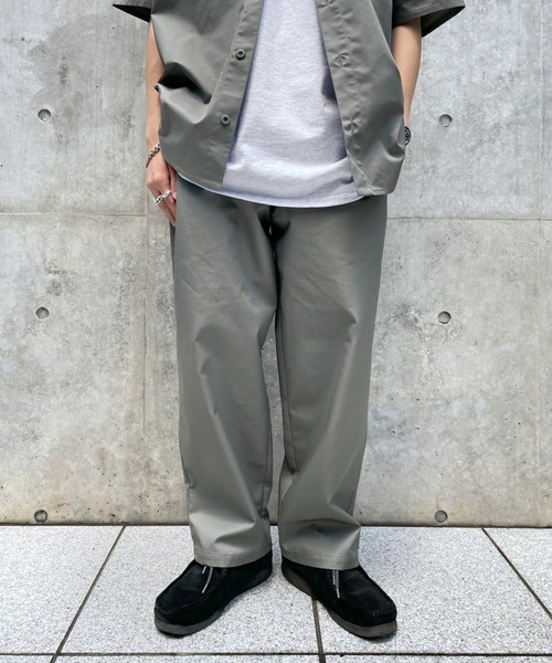 WHO'S WHO gallery(フーズフーギャラリー)の「【KOOKY'N/クーキー】サファリツイルイージーパンツ(その他パンツ・メンズ・ブラック/ベージュ/カーキ/インディゴブルー・FREE)」の1枚目の写真