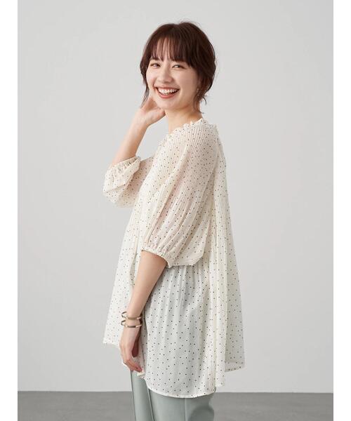 earth music&ecology(アースミュージックアンドエコロジー)の「シフォンプリーツ2wayブラウス *(シャツ/ブラウス・レディース・ブラック/アイボリー/ミント/ドット/ライトベージュ/ブラック系その他5・FREE)」の15枚目の写真