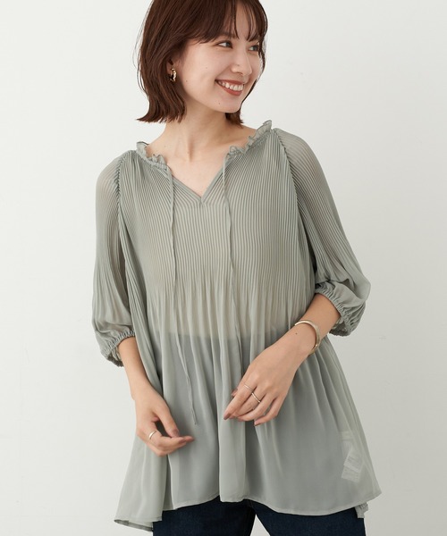 earth music&ecology(アースミュージックアンドエコロジー)の「シフォンプリーツ2wayブラウス *(シャツ/ブラウス・レディース・ブラック/アイボリー/ミント/ドット/ライトベージュ/ブラック系その他5・FREE)」の5枚目の写真