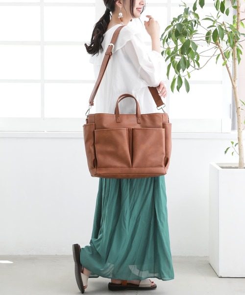 osharewalker（オシャレウォーカー）の「【廃盤】『大容量2wayデザインバッグ』（トートバッグ・レディース・アイボリー/ブラック/キャメル・FREE）」の16枚目の写真