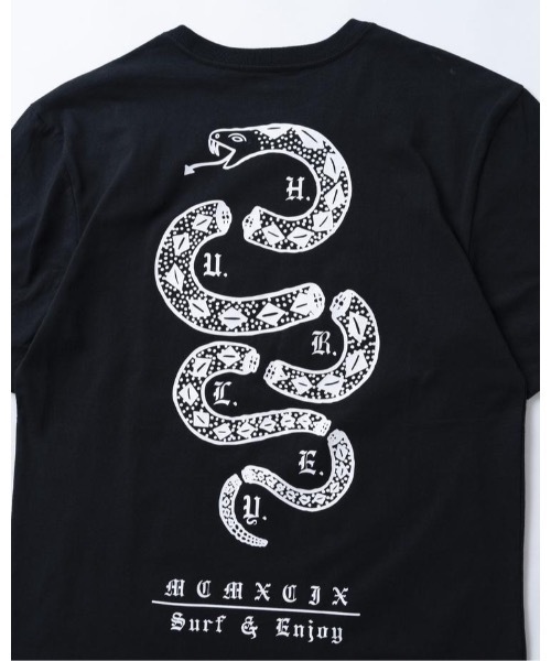 Hurley （ハーレー）の「M EVD WSH SURF SNAKE  / ハーレー バックプリント半袖Tシャツ（Tシャツ/カットソー・メンズ・ホワイト/ブラック/グリーン系その他・SMALL/MEDIUM/LARGE/X-LARGE）」の10枚目の写真