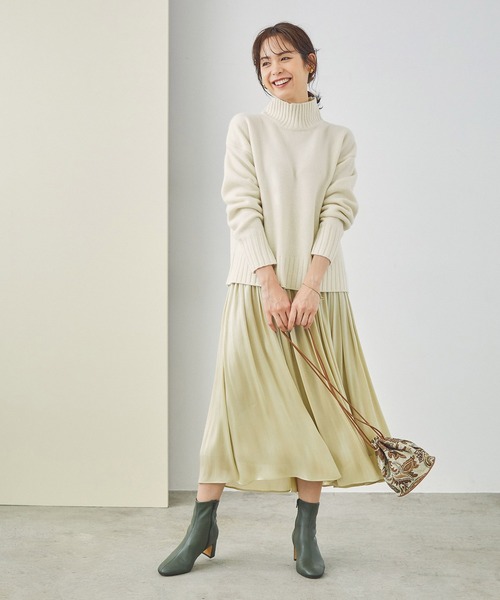 ROPE'(ロペ)の「【一部WEB限定】タスマニアウールボトルネックタイトプルオーバーニット(ニット/セーター・レディース・チャコールグレー/ホワイト/ベージュ/ライトグリーン/カーキ/サックスブルー/ラベンダー・38)」の13枚目の写真