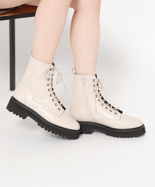 mysty woman（ミスティウーマン）の「厚底レースアップブーツ 219902（ブーツ・レディース・ブラック/アイボリー・MEDIUM/LARGE）」の5枚目の写真