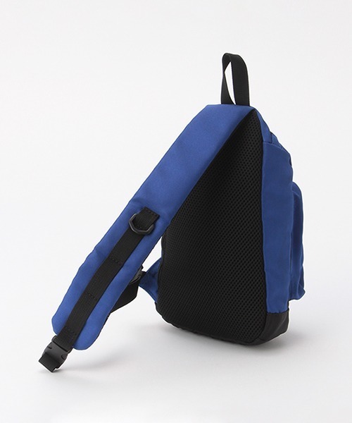 XLARGE KIDS（エクストララージキッズ）の「ロゴボディバッグ（ボディバッグ/ウエストポーチ・キッズ・ブラック/ブルー・FREE）」の7枚目の写真