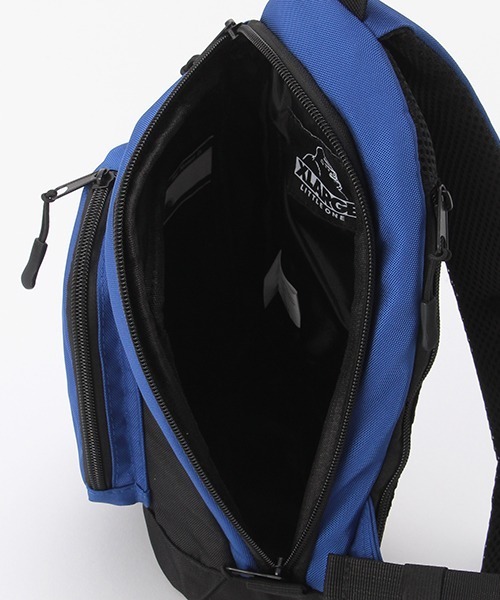XLARGE KIDS（エクストララージキッズ）の「ロゴボディバッグ（ボディバッグ/ウエストポーチ・キッズ・ブラック/ブルー・FREE）」の11枚目の写真