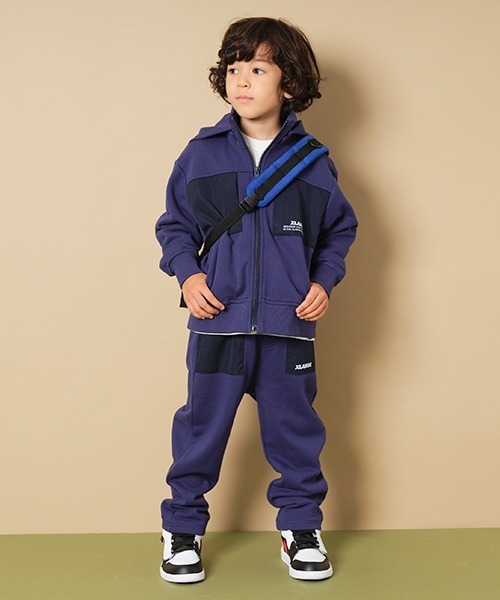 XLARGE KIDS（エクストララージキッズ）の「ロゴボディバッグ（ボディバッグ/ウエストポーチ・キッズ・ブラック/ブルー・FREE）」の18枚目の写真