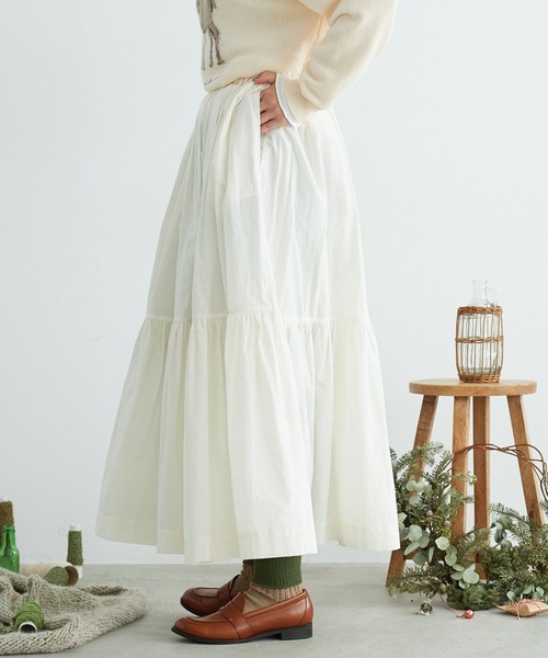 chambre de charme(シャンブルドゥシャーム)の「cdc 綿シルクローン伊吹染ティアードスカート(スカート・レディース・オフホワイト/ピンク/ブラック・FREE)」の19枚目の写真