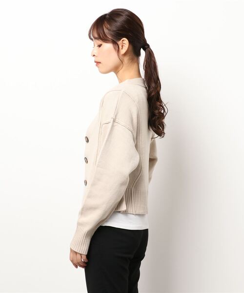 MOUSSY(マウジー)の「FITTED LINE V/N カーディガン(カーディガン/ボレロ・レディース・オレンジ/ライトベージュ/ダークネイビー・FREE)」の15枚目の写真