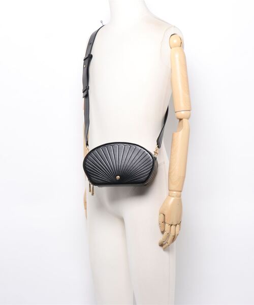 SEE BY CHLOE（シーバイクロエ）の「SHELL / シェルスモールクロス 