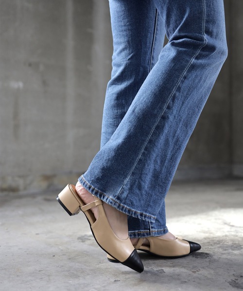 SESTO（セスト）の「バイカラーバックストラップローヒールパンプス（パンプス・レディース・ブラック/ベージュ・22.5cm/23.5cm/24.5cm/23.0cm/24.0cm/25.0cm）」の15枚目の写真