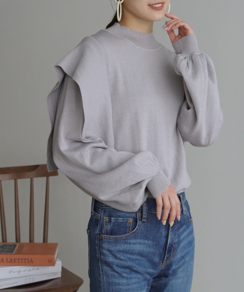 HER CLOSET（ハークローゼット）の「【shemoshelly】フレアパーツボリュームスリーブニット（ニット/セーター・レディース・ライトグレー/ライトブルー/ブラック/グリーン/アイボリー・M）」の10枚目の写真