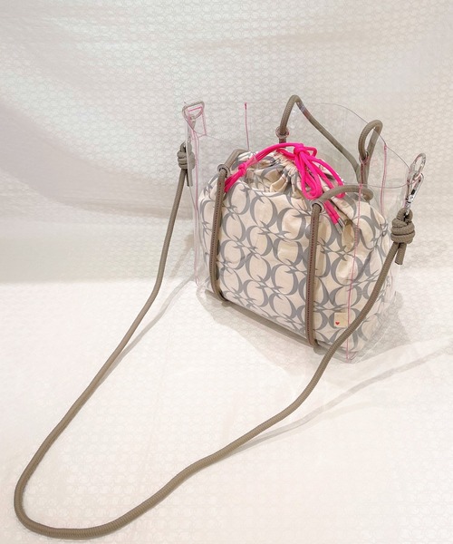 Q（キュー）の「クリアトート（トートバッグ・レディース・ピンク/ライム・ONE SIZE）」の21枚目の写真