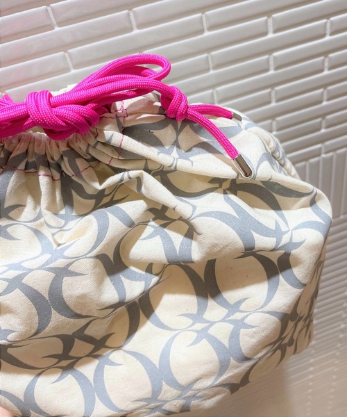 Q（キュー）の「クリアトート（トートバッグ・レディース・ピンク/ライム・ONE SIZE）」の18枚目の写真