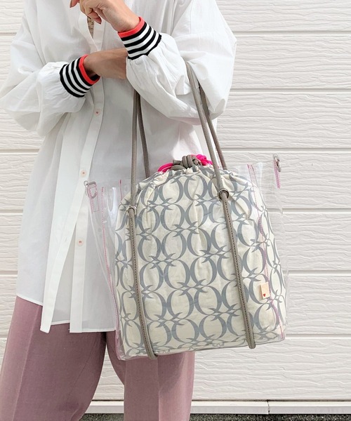 Q（キュー）の「クリアトート（トートバッグ・レディース・ピンク/ライム・ONE SIZE）」の4枚目の写真