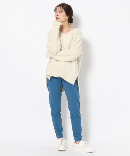 BARNYARDSTORM（バンヤードストーム）の「BARNYARDSTORM / ループヤーンVネックニット（ニット/セーター・レディース・ベージュ/オフホワイト/ブルー・FREE）」の8枚目の写真