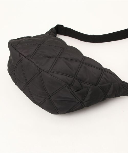 STYLEBLOCK（スタイルブロック）の「キルティングデザインショルダーバッグ（ショルダーバッグ・レディース・ホワイト/ブラック・FREE）」の4枚目の写真