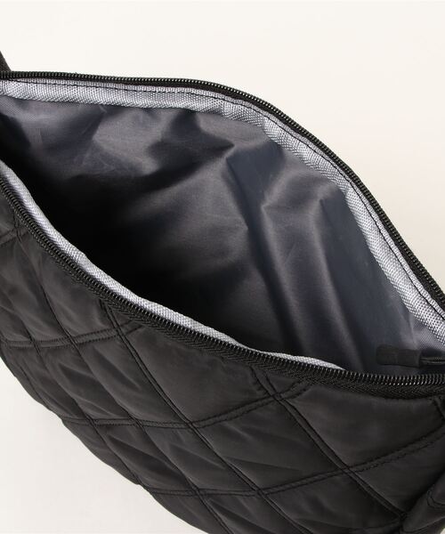 STYLEBLOCK（スタイルブロック）の「キルティングデザインショルダーバッグ（ショルダーバッグ・レディース・ホワイト/ブラック・FREE）」の5枚目の写真