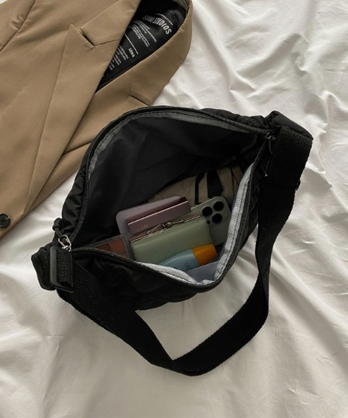 STYLEBLOCK（スタイルブロック）の「キルティングデザインショルダーバッグ（ショルダーバッグ・レディース・ホワイト/ブラック・FREE）」の9枚目の写真