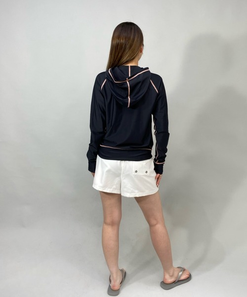 ROXY（ロキシー）の「ROXY/ロキシー 水陸両用ショート丈無地ワンポイントロゴショートパンツ/トランクス/水着   RBS225036（水着・レディース・ホワイト/ブラック・S/M/L）」の12枚目の写真