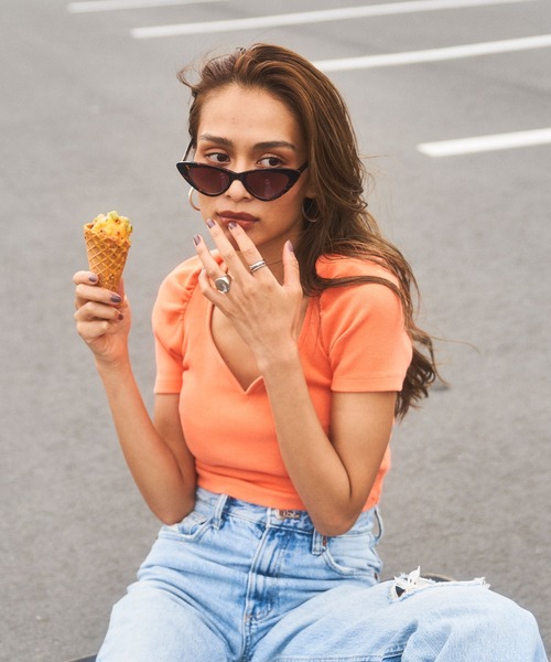 BLONDEY（ブロンディ）の「ハートネックパフスリーブトップス（Tシャツ/カットソー・レディース・ホワイト/ブラック/オレンジ・FREE）」の7枚目の写真