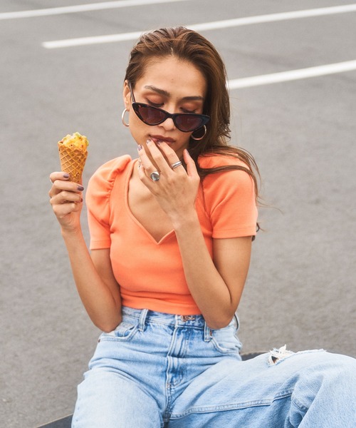 BLONDEY（ブロンディ）の「ハートネックパフスリーブトップス（Tシャツ/カットソー・レディース・ホワイト/ブラック/オレンジ・FREE）」の8枚目の写真