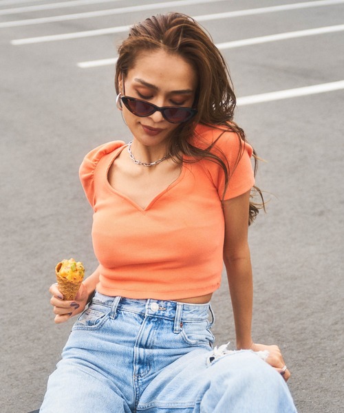 BLONDEY（ブロンディ）の「ハートネックパフスリーブトップス（Tシャツ/カットソー・レディース・ホワイト/ブラック/オレンジ・FREE）」の10枚目の写真