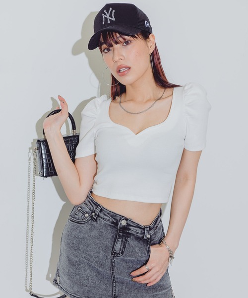 BLONDEY（ブロンディ）の「ハートネックパフスリーブトップス（Tシャツ/カットソー・レディース・ホワイト/ブラック/オレンジ・FREE）」の19枚目の写真